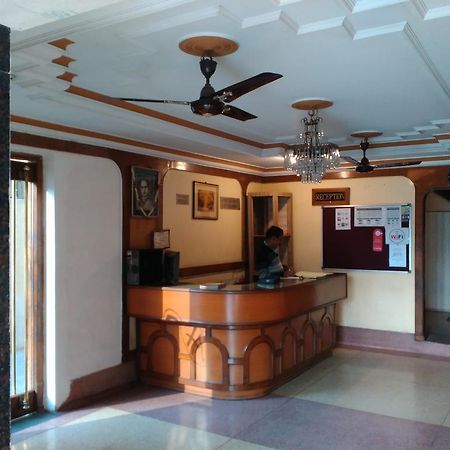 Hotel Ajaya Varanasi Exterior photo